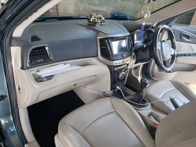 Second-hand 2019 Mahindra XUV300 W8 Option Diesel BSIV for sale in Garhwa-3