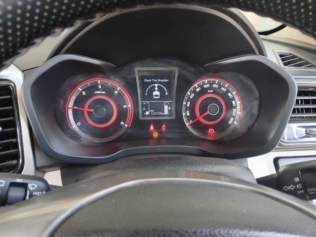 Second-hand 2019 Mahindra XUV300 W8 Option Diesel BSIV for sale in Garhwa-1