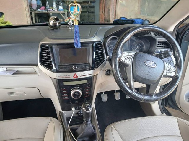 Second-hand 2019 Mahindra XUV300 W8 Option Diesel BSIV for sale in Garhwa-4