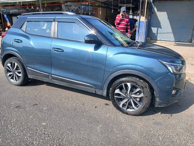 Second-hand 2019 Mahindra XUV300 W8 Option Diesel BSIV for sale in Garhwa-5