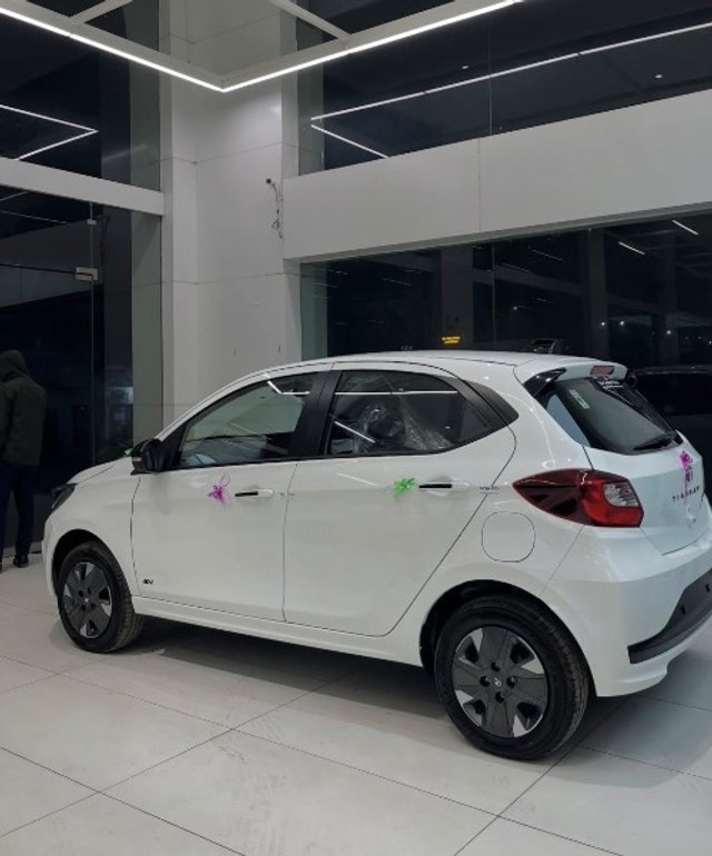 Tata Tiago EV XT LR Second-hand 2025 Tata Tiago EV XT LR for sale in Mandi Gobindgarh-4