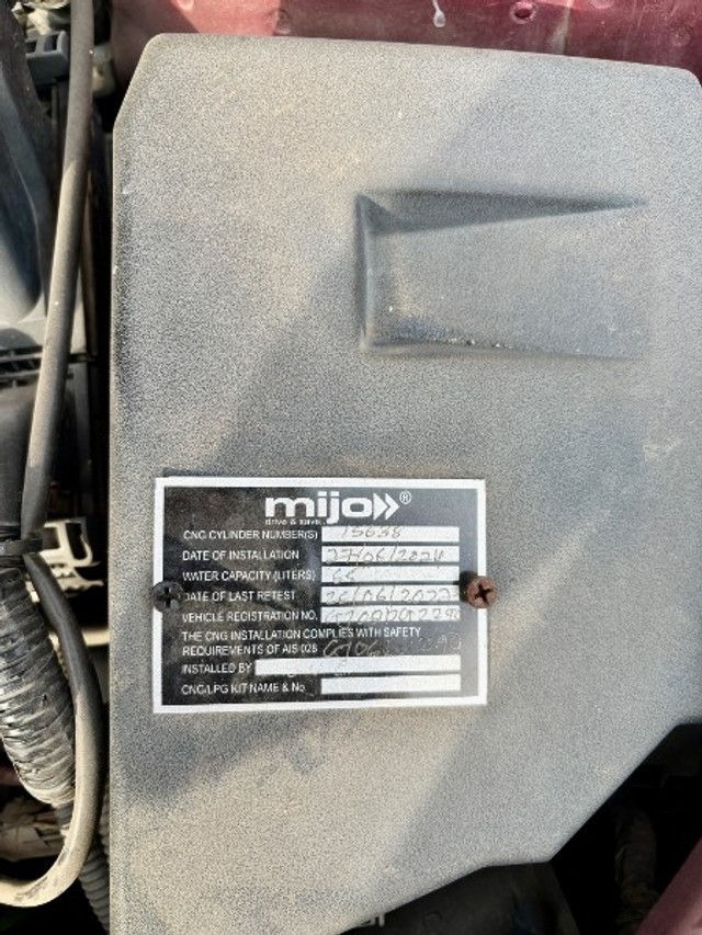 Second-hand 2009 Toyota Corolla Altis G for sale in Ahmedabad-3