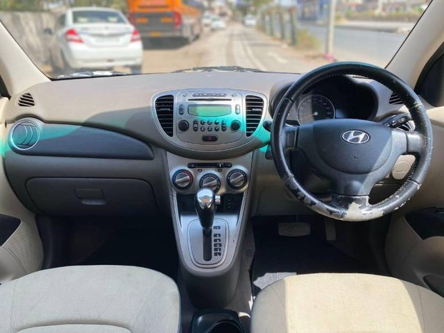 Second-hand 2012 Hyundai i10 Sportz AT for sale in Rajkot-2