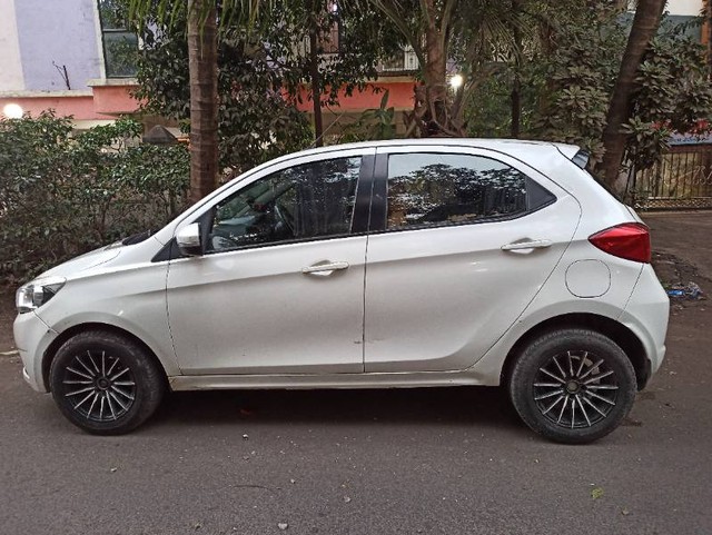 Tata Tiago 1.05 Revotorq XZ Second-hand 2017 Tata Tiago 1.05 Revotorq XZ for sale in Dombivli-3