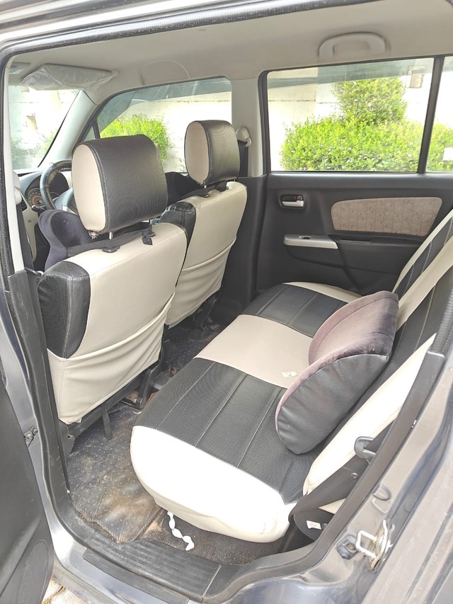 Second-hand 2016 Maruti Suzuki Wagon R AMT VXI for sale in Jhansi-8