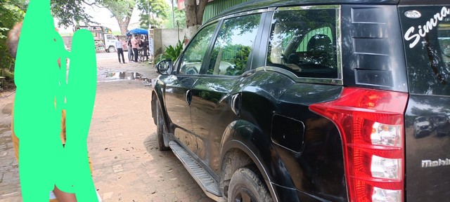 Mahindra XUV500 W6 2WD Second-hand 2015 Mahindra XUV500 W6 2WD for sale in Agra-0