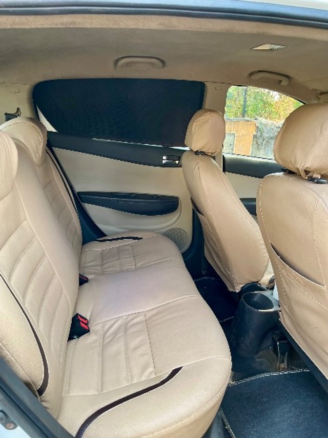 Second-hand 2012 Hyundai i20 1.4 CRDi Magna for sale in Bharuch-10