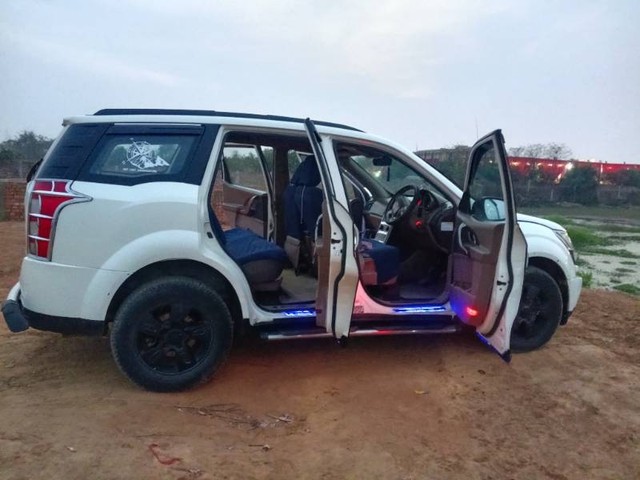 Mahindra XUV500 W8 FWD Second-hand 2013 Mahindra XUV500 W8 FWD for sale in Basti-6