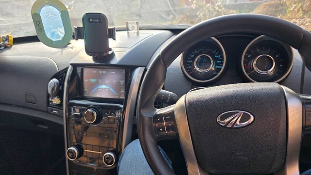 Second-hand 2018 Mahindra XUV500 W7 BSIV for sale in New Delhi-1