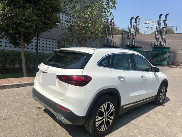 Second-hand 2024 Mercedes-Benz GLA 200 for sale in Pune-2