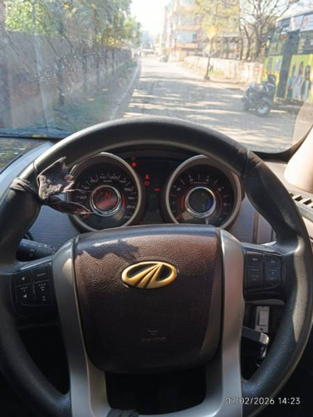 Second-hand 2014 Mahindra XUV500 W6 2WD for sale in Gwalior-7