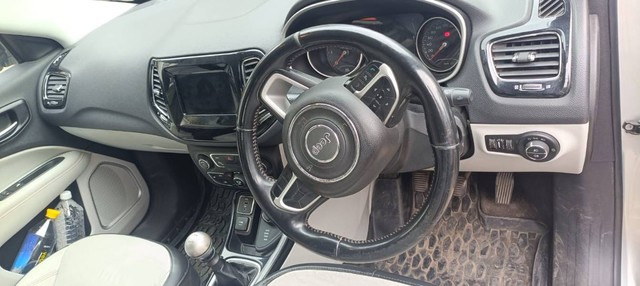 Second-hand 2017 Jeep Compass 2.0 Limited Option 4X4 for sale in Kota-3