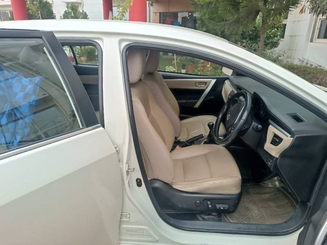 Second-hand 2016 Toyota Corolla Altis 1.8 J for sale in Basti-8