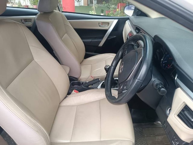 Second-hand 2016 Toyota Corolla Altis 1.8 J for sale in Basti-11