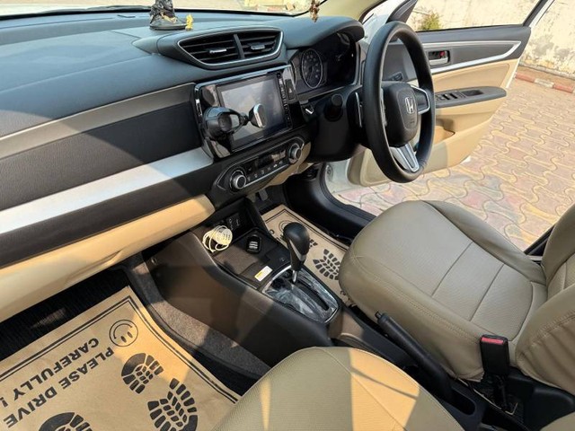 Second-hand 2024 Honda Amaze 2nd Gen VX CVT for sale in Anand-4