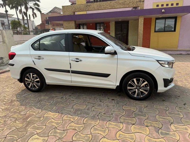 Second-hand 2024 Honda Amaze 2nd Gen VX CVT for sale in Anand-1