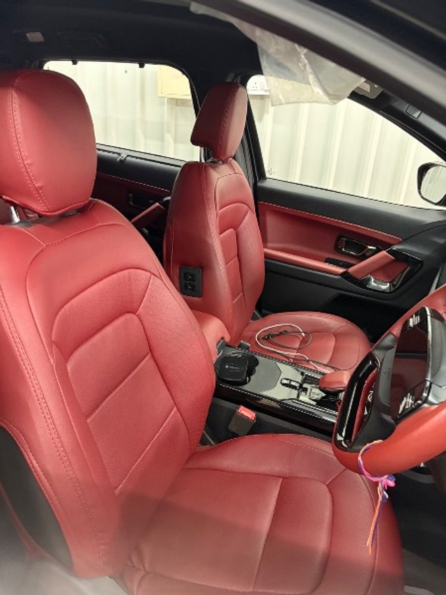 Tata Safari Accomplished Plus Dark Second-hand 2024 Tata Safari Accomplished Plus Dark for sale in Medak District-10