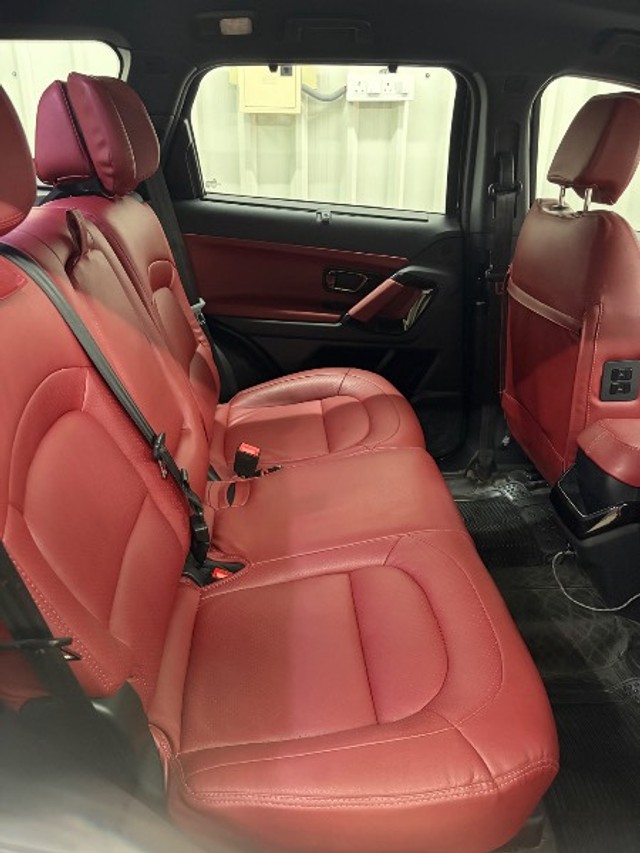 Tata Safari Accomplished Plus Dark Second-hand 2024 Tata Safari Accomplished Plus Dark for sale in Medak District-9