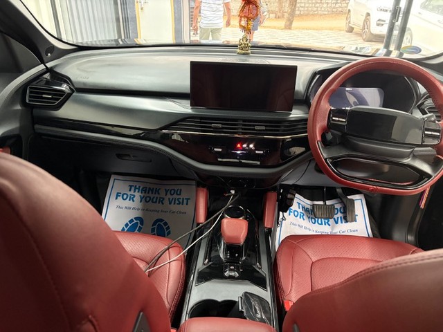 Tata Safari Accomplished Plus Dark Second-hand 2024 Tata Safari Accomplished Plus Dark for sale in Medak District-14