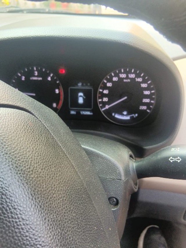 Second-hand 2015 Hyundai Creta 1.6 CRDi SX for sale in Faizabad-6