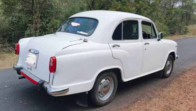 Ambassador Classic 2000 Dsz Second-hand 2007 Ambassador Classic 2000 Dsz for sale in Perambalur-1