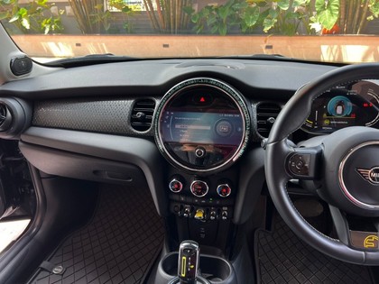 Mini Cooper SE Electric - Photo 1