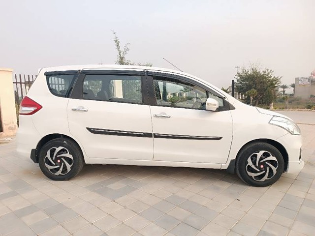Second-hand 2017 Maruti Suzuki Ertiga SHVS VDI for sale in Hanumangarh-1