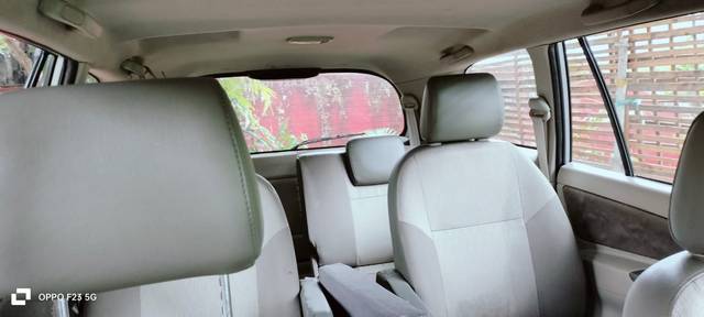 https://images10.gaadi.com/usedgaadi-sellcar/UsedCar/b68858c1-3993-4b9f-8f4c-17118c898d9c/9ee04d9f-740a-4772-8290-1ab45e779606.jpg?imwidth=6402