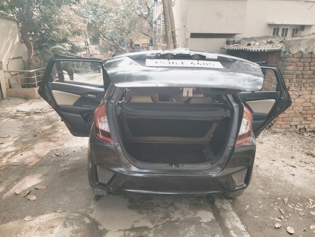 Second-hand 2016 Honda Jazz 1.2 V i VTEC for sale in Hyderabad-5