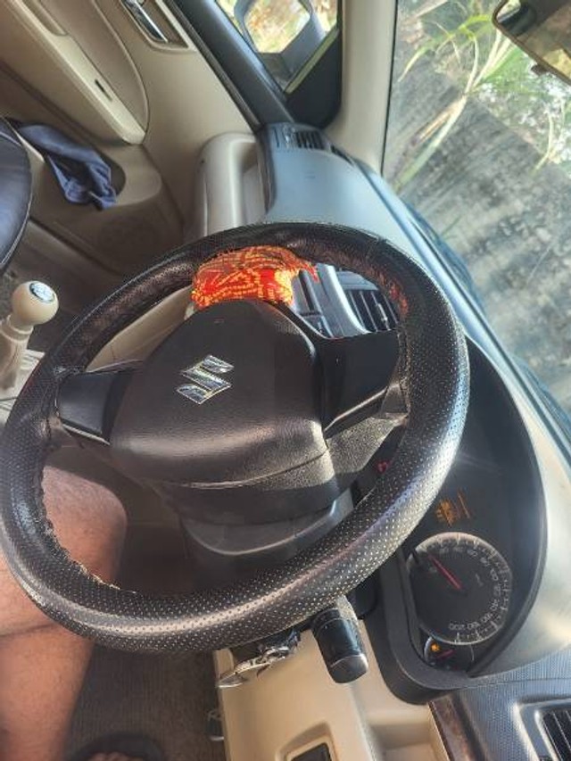 Second-hand 2013 Maruti Suzuki Swift Dzire VDI for sale in Muzaffarpur-4