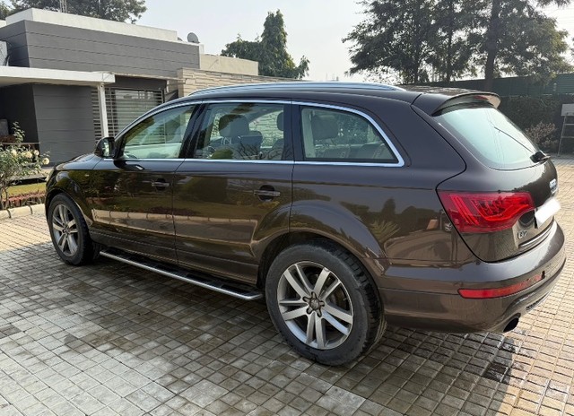 Second-hand 2015 Audi Q7 35 TDI Quattro Premium for sale in Ludhiana-4