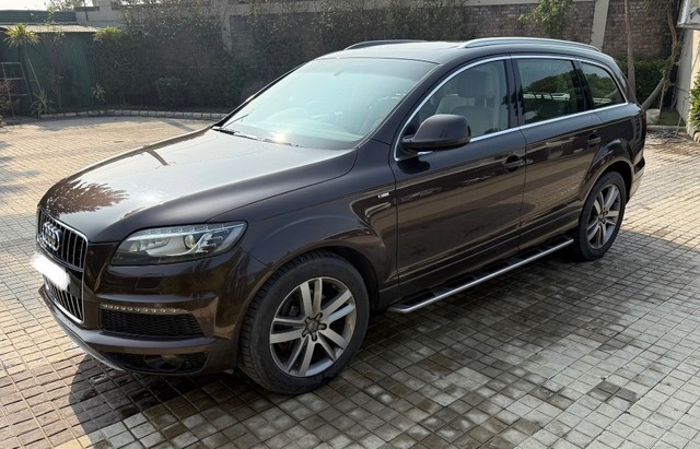Second-hand 2015 Audi Q7 35 TDI Quattro Premium for sale in Ludhiana-5