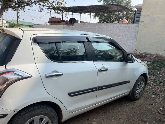 Second-hand 2017 Maruti Suzuki Swift VXI for sale in Mandsaur-6