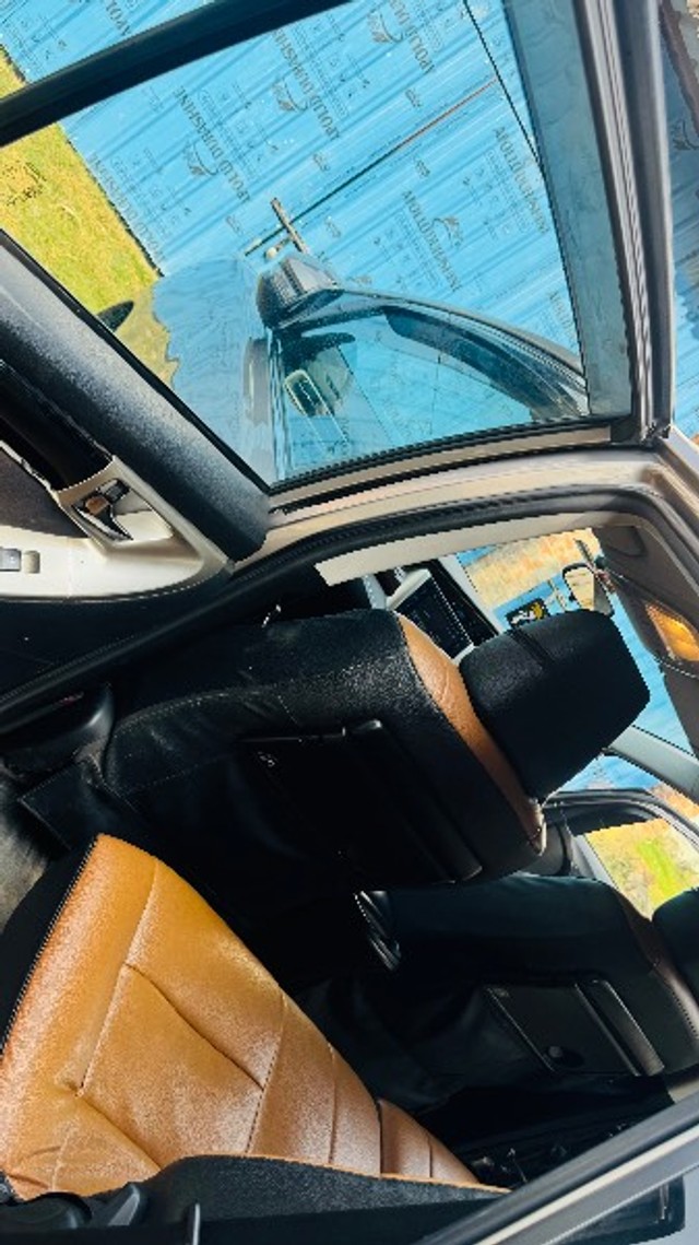 Second-hand 2017 Toyota Innova Crysta 2.4 VX MT BSIV for sale in Sant Kabir Nagar-5