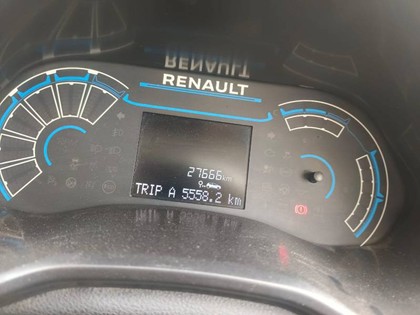 Second-hand 2024 Renault Triber RXE for sale in Giridih