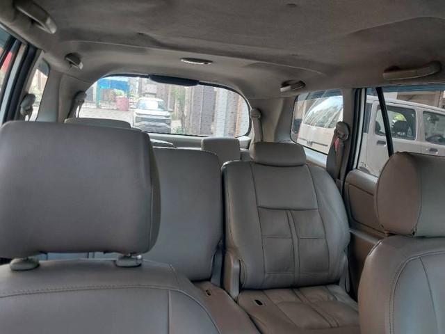 Second-hand 2011 Toyota Innova 2.5 GX 8 STR for sale in Ahmedabad-6