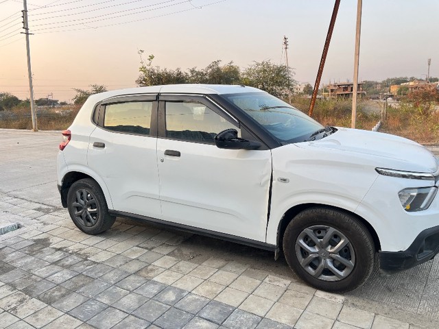 Second-hand 2023 Citroen C3 Feel for sale in Nagpur-3