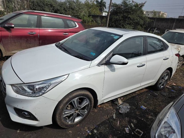 Second-hand 2019 Hyundai Verna CRDi 1.6 SX for sale in Satna-3