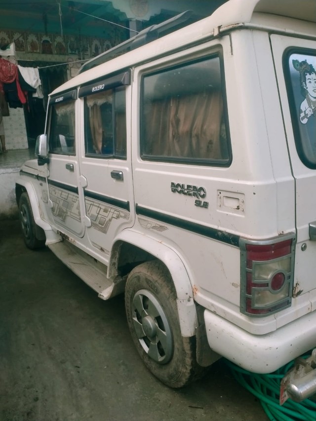 Mahindra Bolero SLX Second-hand 2012 Mahindra Bolero SLX for sale in Surendranagar-5