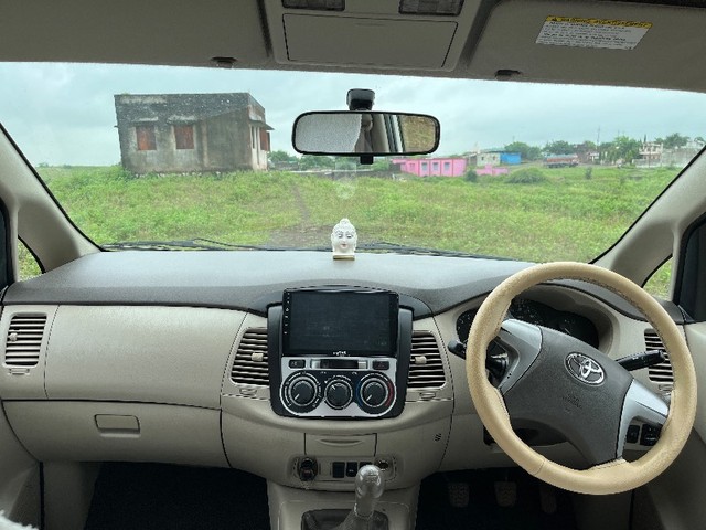 Second-hand 2012 Toyota Innova 2.5 GX (Diesel) 8 Seater BS IV for sale in Khargone-5