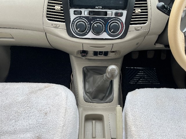 Second-hand 2012 Toyota Innova 2.5 GX (Diesel) 8 Seater BS IV for sale in Khargone-3