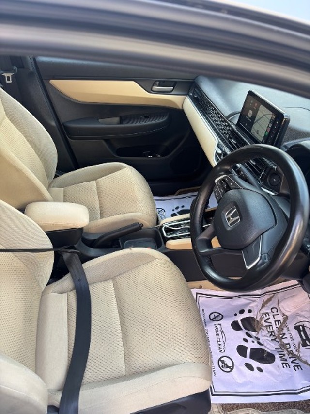 Second-hand 2025 Honda Amaze VX CVT for sale in Ludhiana-2