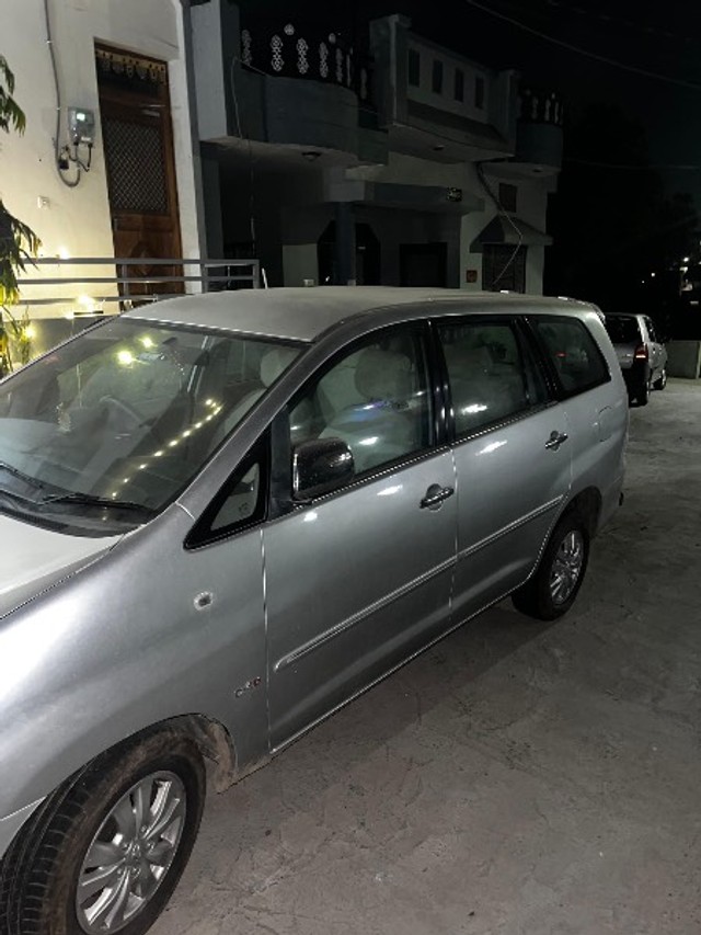Second-hand 2012 Toyota Innova 2.5 VX 8 STR for sale in Udaipur-2