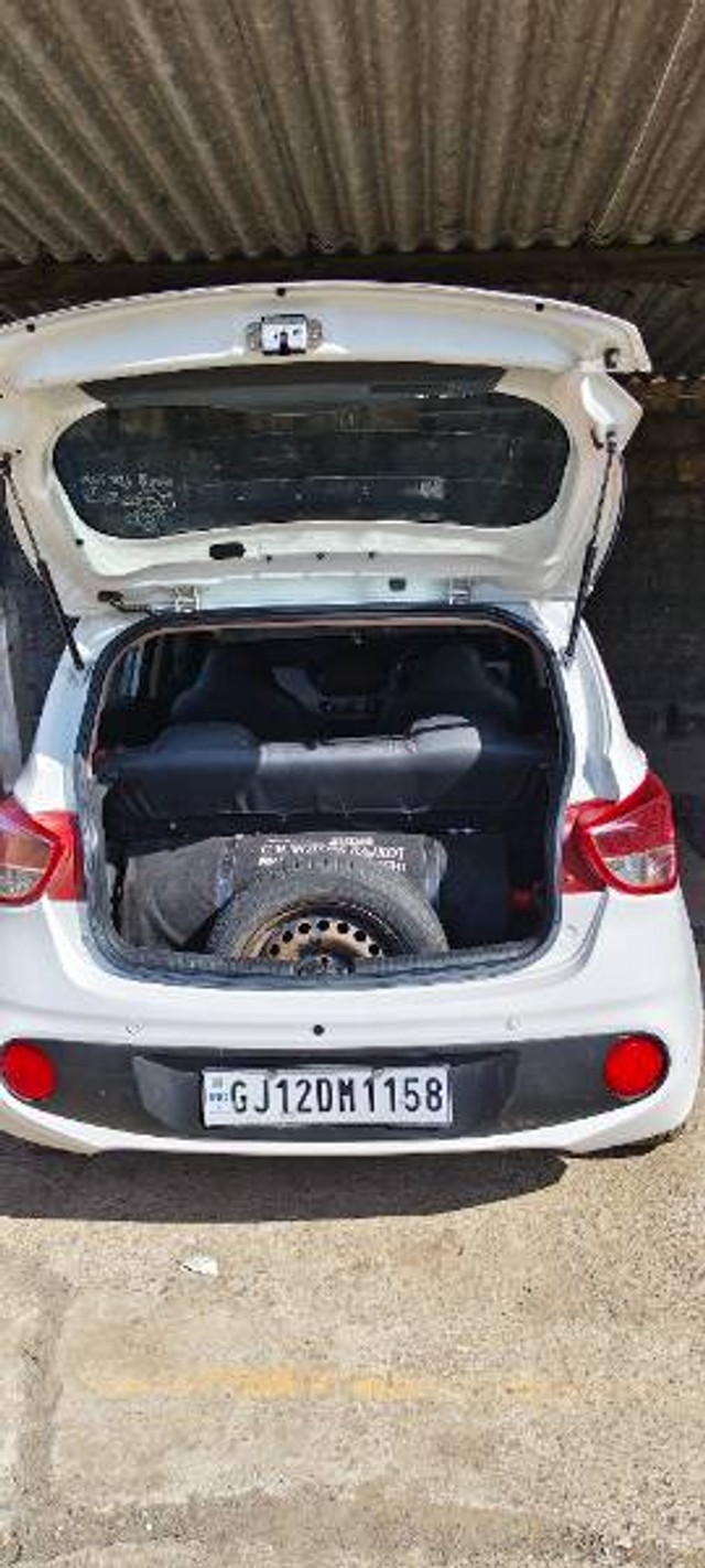 Second-hand 2018 Hyundai Grand i10 1.2 Kappa Magna BSIV for sale in Junagadh-8