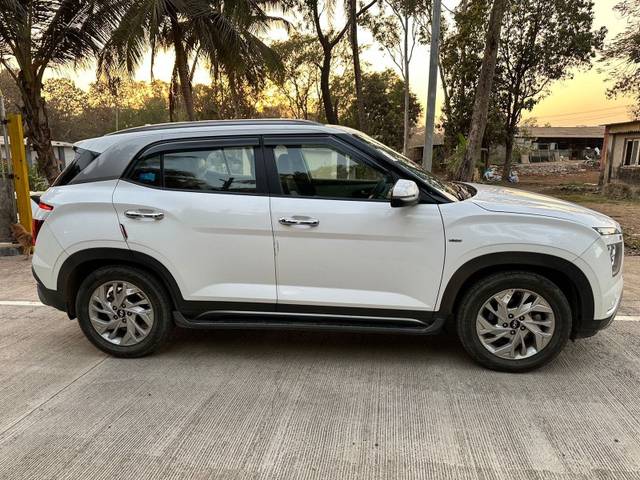 https://images10.gaadi.com/usedgaadi-sellcar/UsedCar/b69c43c4-04b2-4235-9404-2582c4d0fac2/f92660e1-144f-483b-a55c-d156652260f1.jpg?imwidth=6401