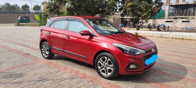 Second-hand 2018 Hyundai Elite i20 2018 Diesel Asta Option for sale in East Godavari-2