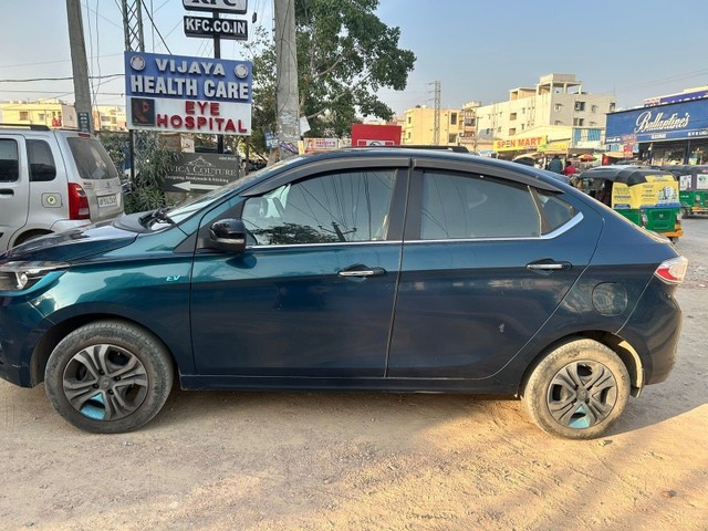 Second-hand 2022 Tata Tigor EV XZ Plus for sale in Patancheru-4