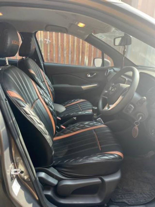 Second-hand 2021 Nissan Kicks 1.5 XV for sale in Bareilly-5