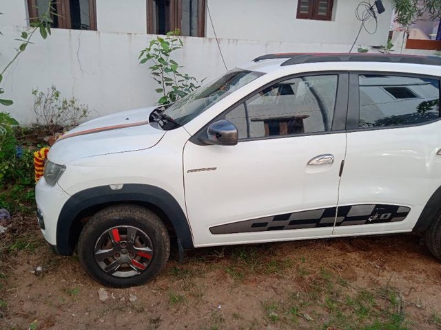 Second-hand 2017 Renault KWID 1.0 RXT for sale in Nellore-2