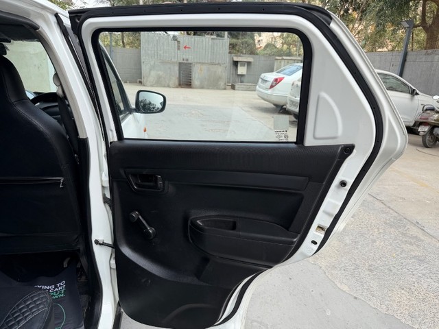 Maruti Suzuki S-Presso VXI Plus 2019-2022 Second-hand 2021 Maruti Suzuki S-Presso VXI Plus 2019-2022 for sale in Ahmedabad-3